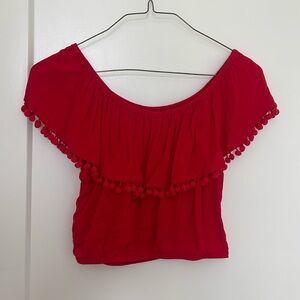 Cropped scrunch top of the shoulders